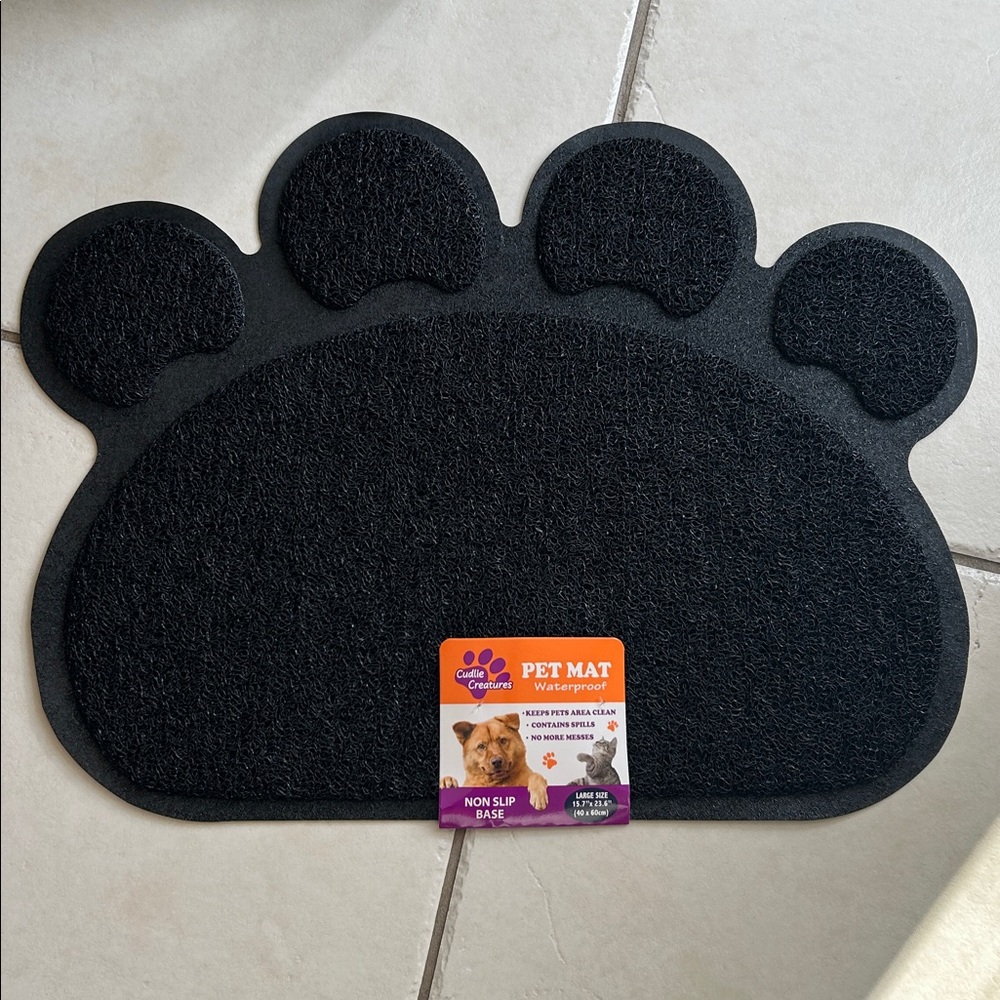 CUDLIE CREATURES Black Paw-Shaped Waterproof Pet Mat